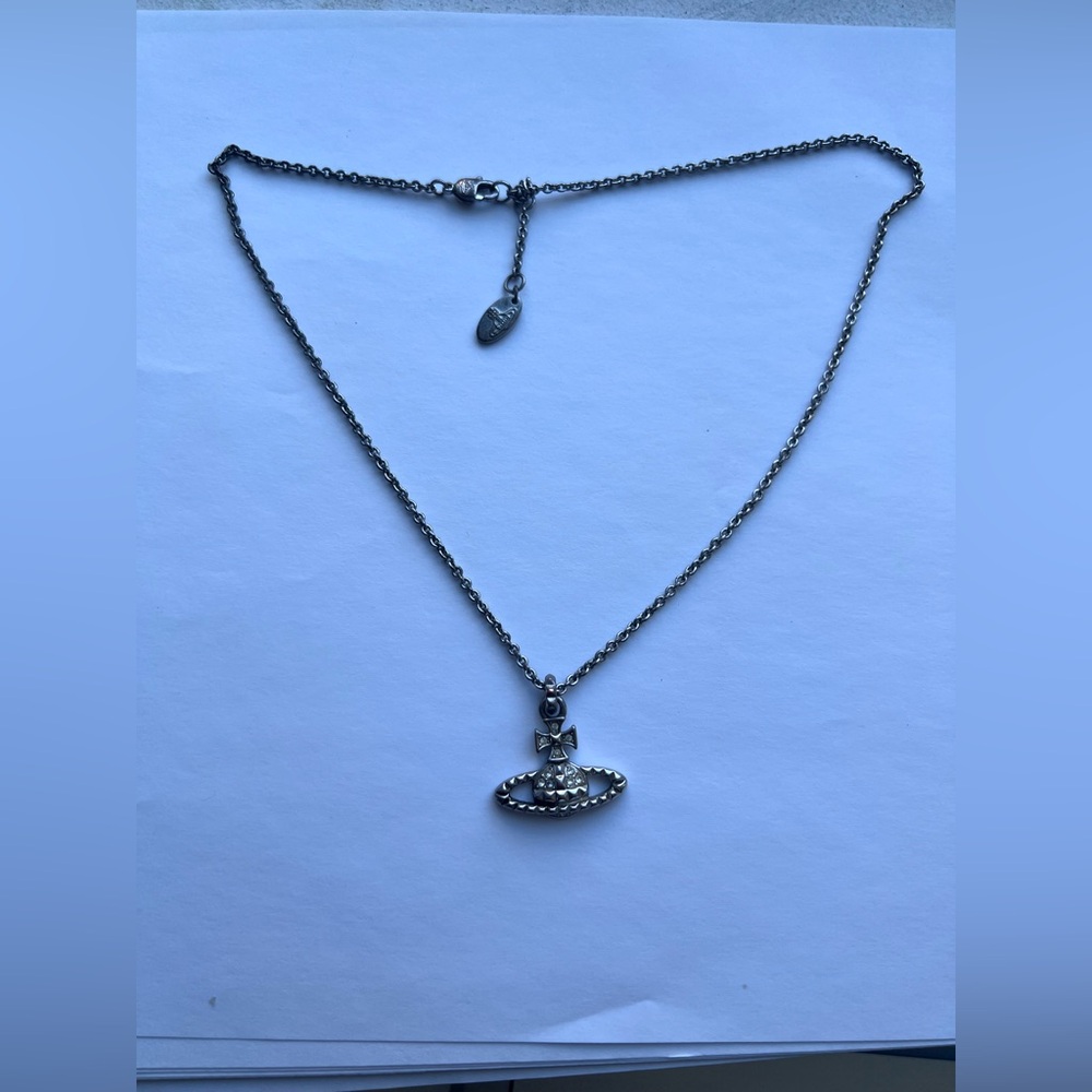 Vivienne Westwood Mayfair Bas Relief Pendant Necklace Rhodium Crystal